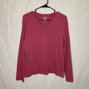 100% cotton basic v-neck shirt